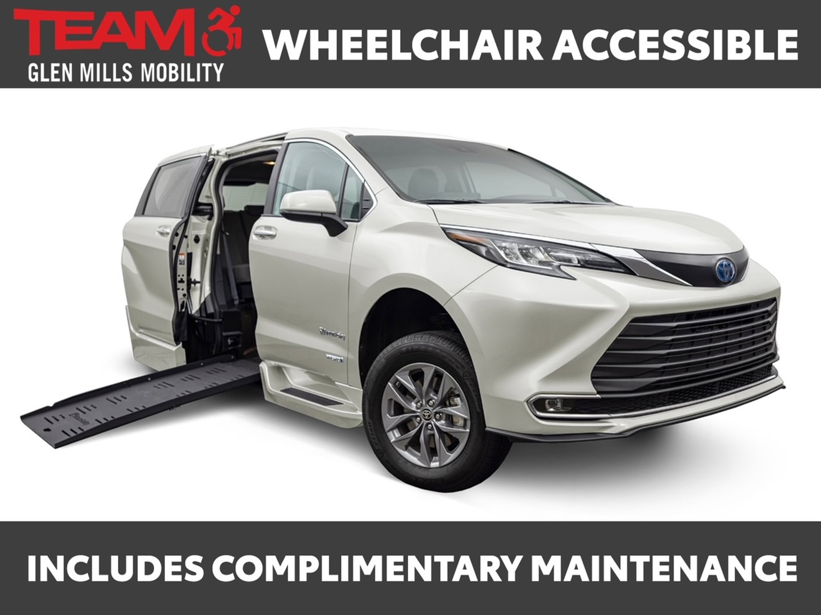 2022 Toyota Sienna XLE with wheelchair ramp